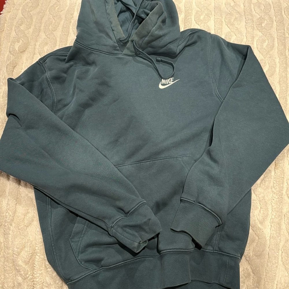 Nike sweatshirt,